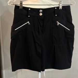 Daily Womens Golf Skirt SZ 2